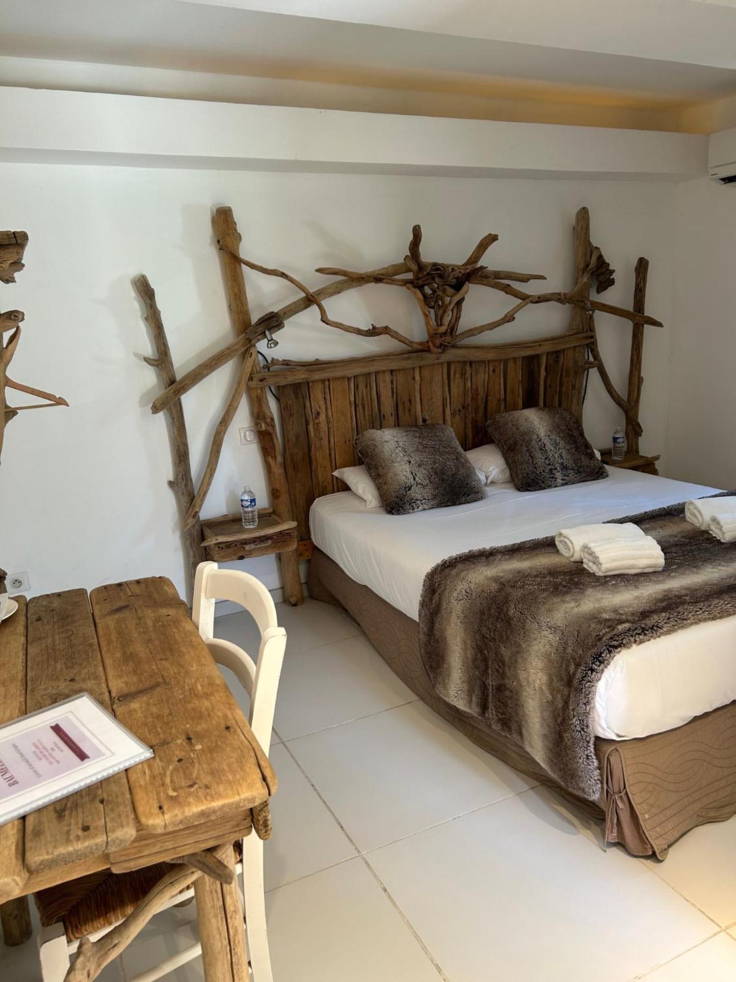 Bed and Breakfast Manade Des Baumelles Saintes-Maries-de-la-Mer Esterno foto